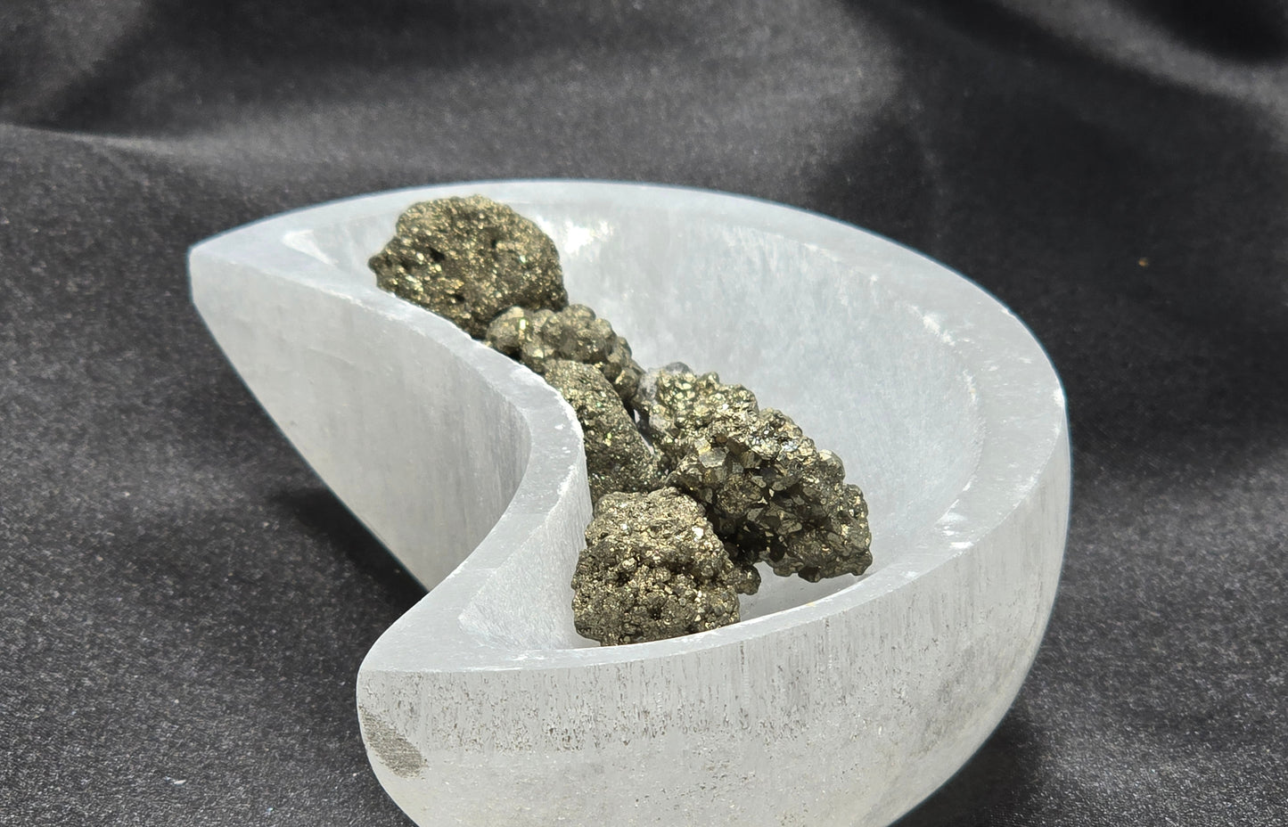 SELENITE MOON BOWL